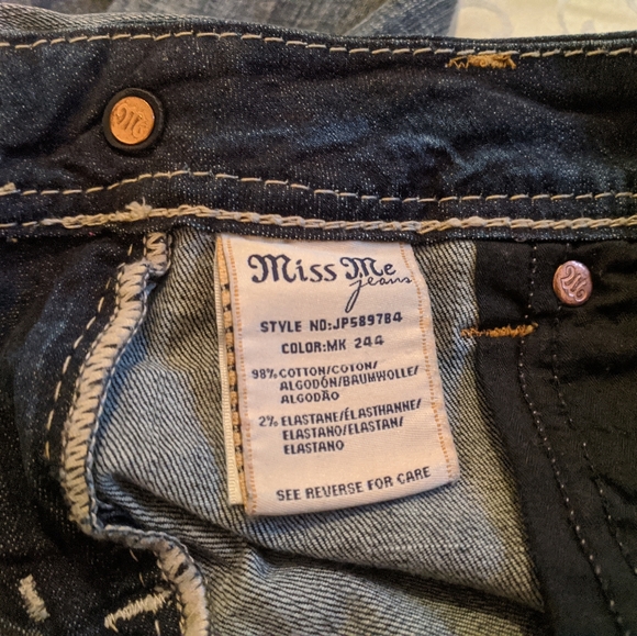 Miss me signature rise bootcut jeans. - Picture 7 of 10